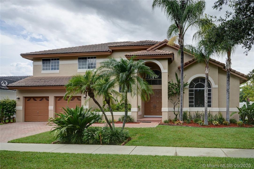 Recently Rented: $3,500 (4 beds, 3 baths, 3099 Square Feet)