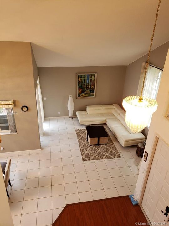 Recently Rented: $3,500 (4 beds, 3 baths, 3099 Square Feet)