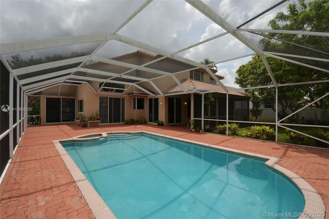 Recently Rented: $3,500 (4 beds, 3 baths, 3099 Square Feet)