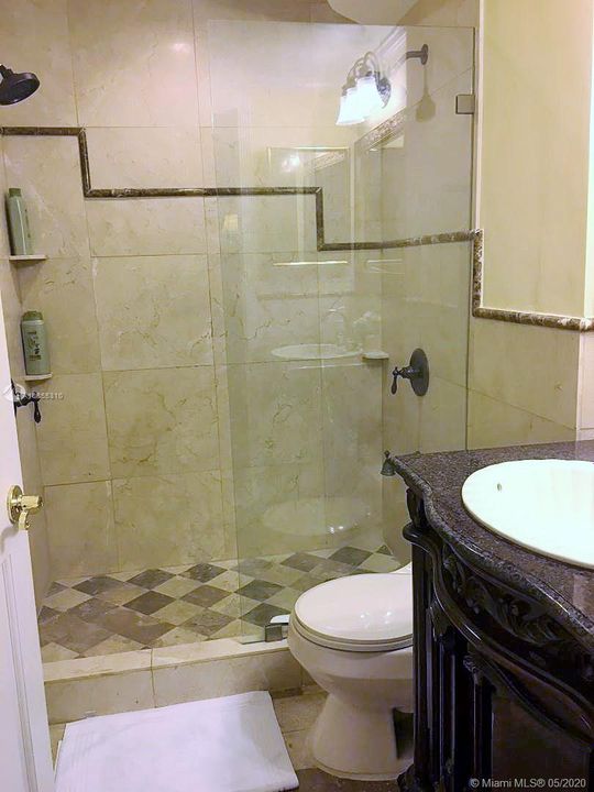 Recently Sold: $275,000 (2 beds, 3 baths, 1470 Square Feet)