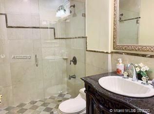 Recently Sold: $275,000 (2 beds, 3 baths, 1470 Square Feet)