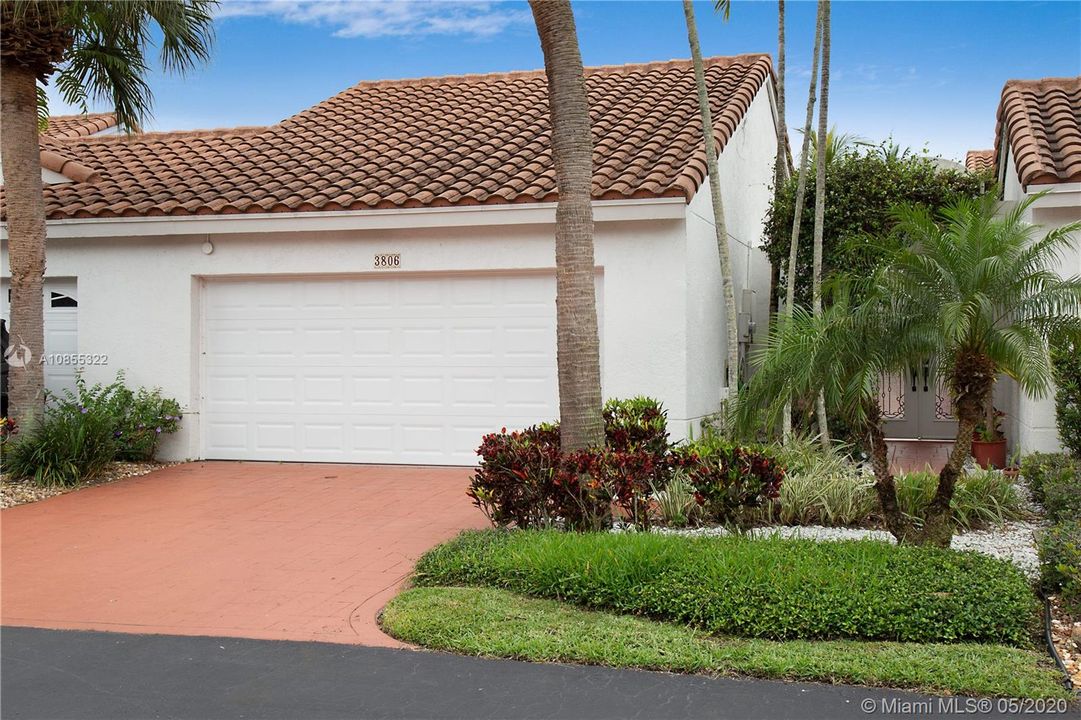 Vendido Recientemente: $355,000 (3 camas, 2 baños, 1470 Pies cuadrados)