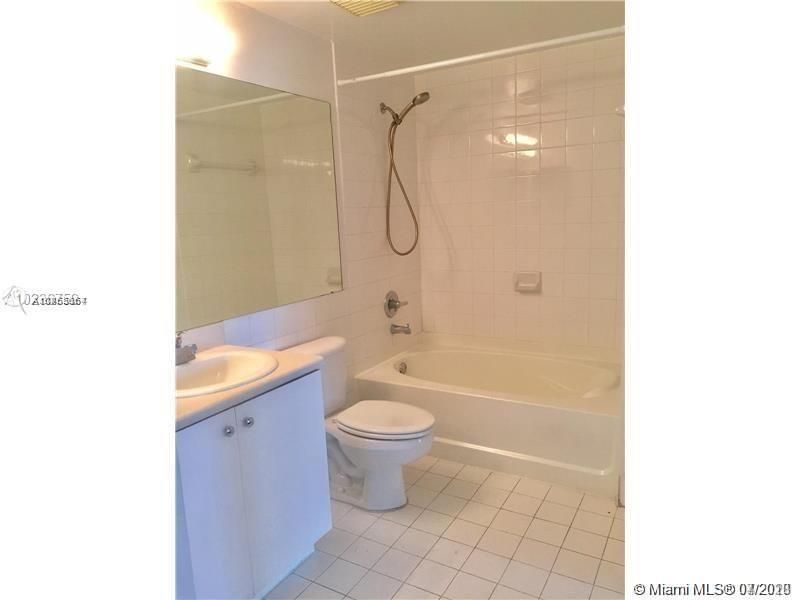 Recently Rented: $1,500 (1 beds, 1 baths, 685 Square Feet)