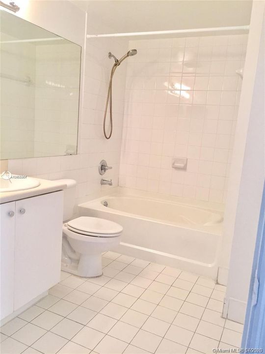 Recently Rented: $1,500 (1 beds, 1 baths, 685 Square Feet)