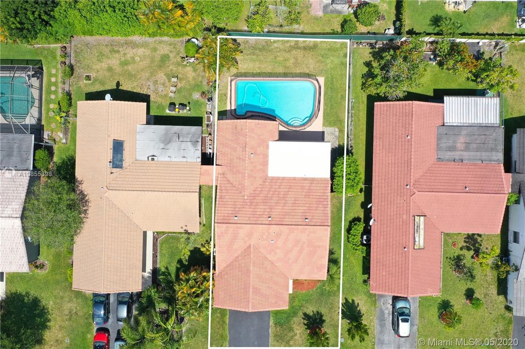 Недавно продано: $360,000 (3 спален, 2 ванн, 1418 Квадратных фут)