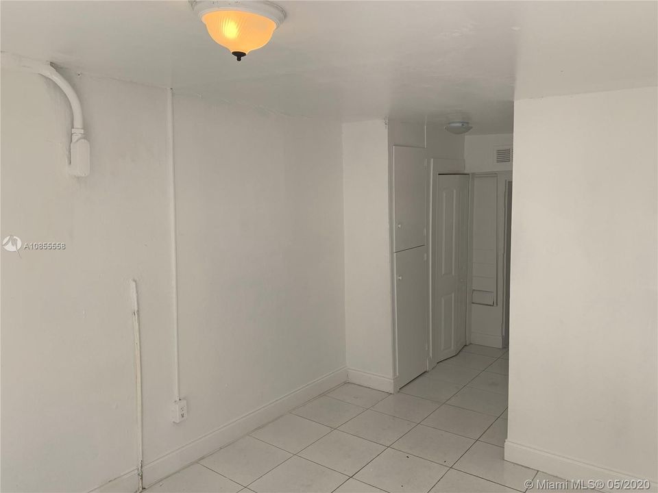 Недавно арендовано: $700 (0 спален, 0 ванн, 1012 Квадратных фут)