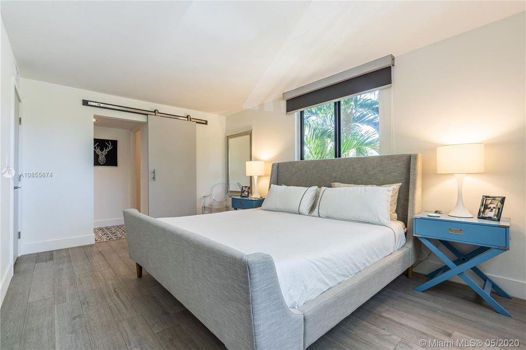 Vendido Recientemente: $219,000 (2 camas, 2 baños, 983 Pies cuadrados)