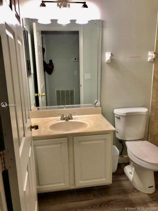 Недавно продано: $289,900 (4 спален, 2 ванн, 0 Квадратных фут)