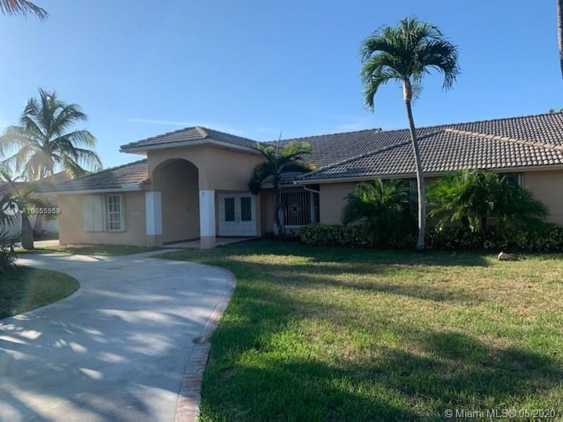 Recently Sold: $457,000 (4 beds, 2 baths, 2568 Square Feet)