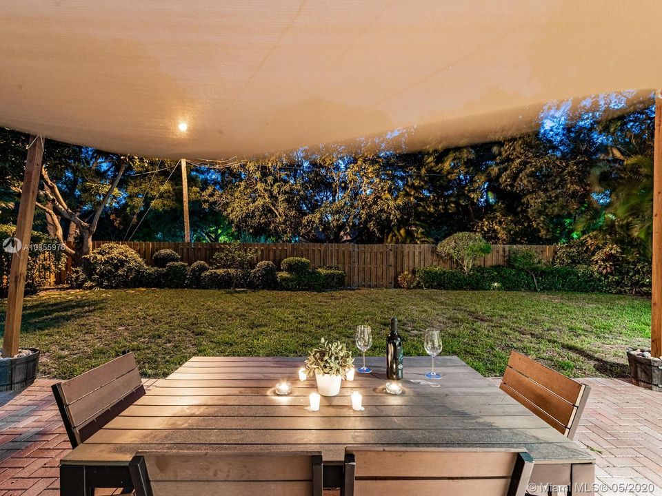 Vendido Recientemente: $499,000 (3 camas, 1 baños, 1236 Pies cuadrados)