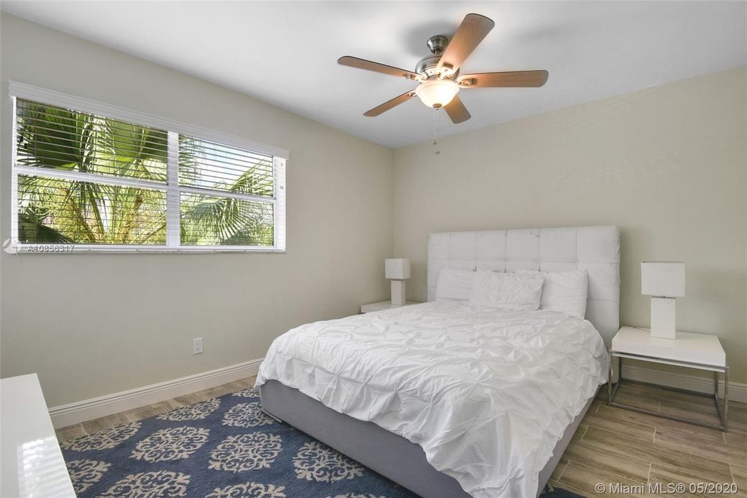 Vendido Recientemente: $112,500 (2 camas, 1 baños, 684 Pies cuadrados)
