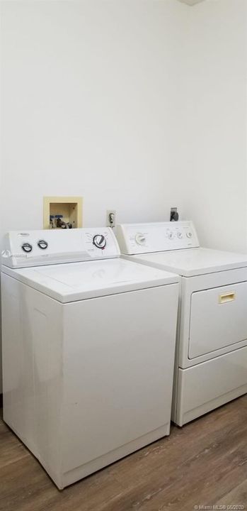 最近租的: $925 (3 贝兹, 1 浴室, 1140 平方英尺)