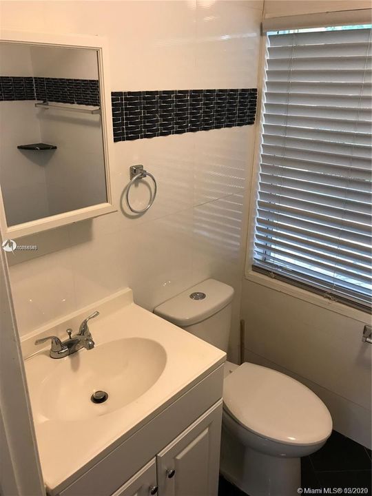 Recently Rented: $1,099 (0 beds, 1 baths, 350 Square Feet)