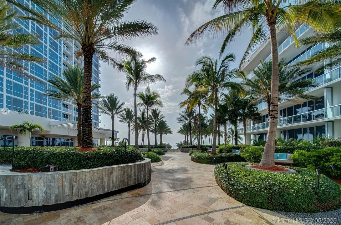 Recently Rented: $13,500 (2 beds, 2 baths, 2450 Square Feet)
