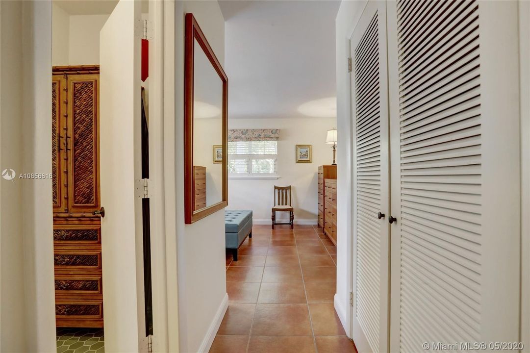 最近售出: $799,000 (3 贝兹, 2 浴室, 1785 平方英尺)