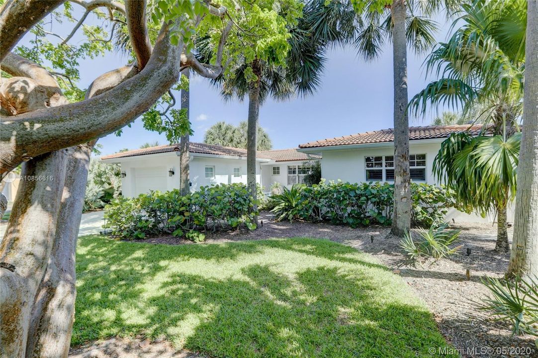 最近售出: $799,000 (3 贝兹, 2 浴室, 1785 平方英尺)