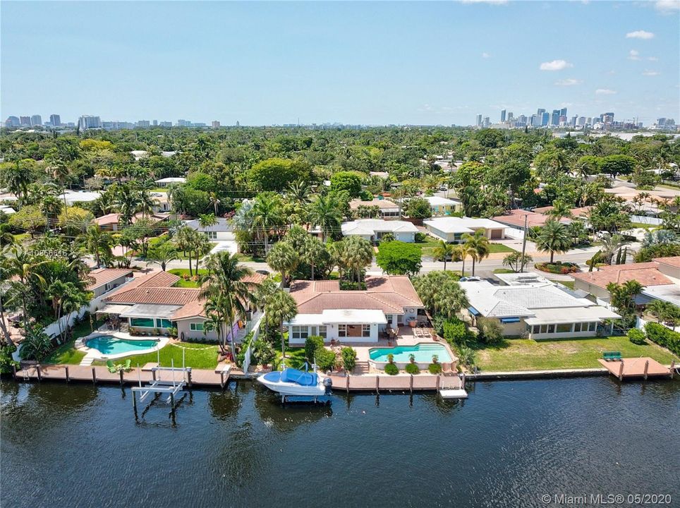 最近售出: $799,000 (3 贝兹, 2 浴室, 1785 平方英尺)