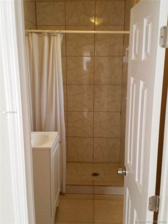 Недавно арендовано: $825 (0 спален, 1 ванн, 2452 Квадратных фут)