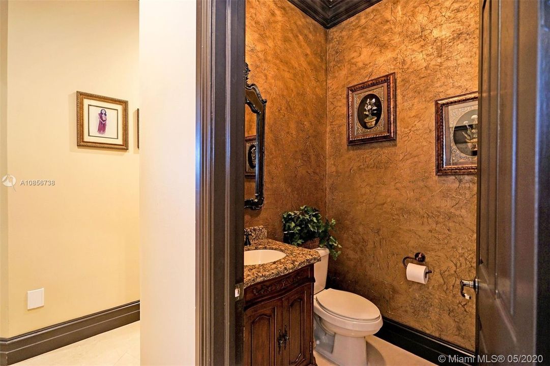 Recently Rented: $8,000 (5 beds, 4 baths, 4426 Square Feet)