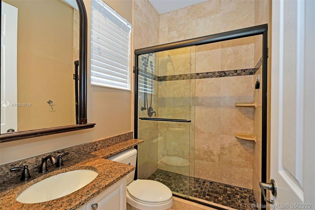 Recently Rented: $8,000 (5 beds, 4 baths, 4426 Square Feet)