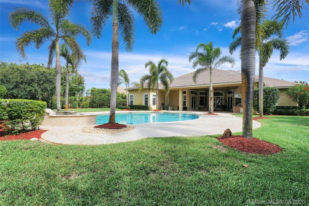 Recently Rented: $8,000 (5 beds, 4 baths, 4426 Square Feet)