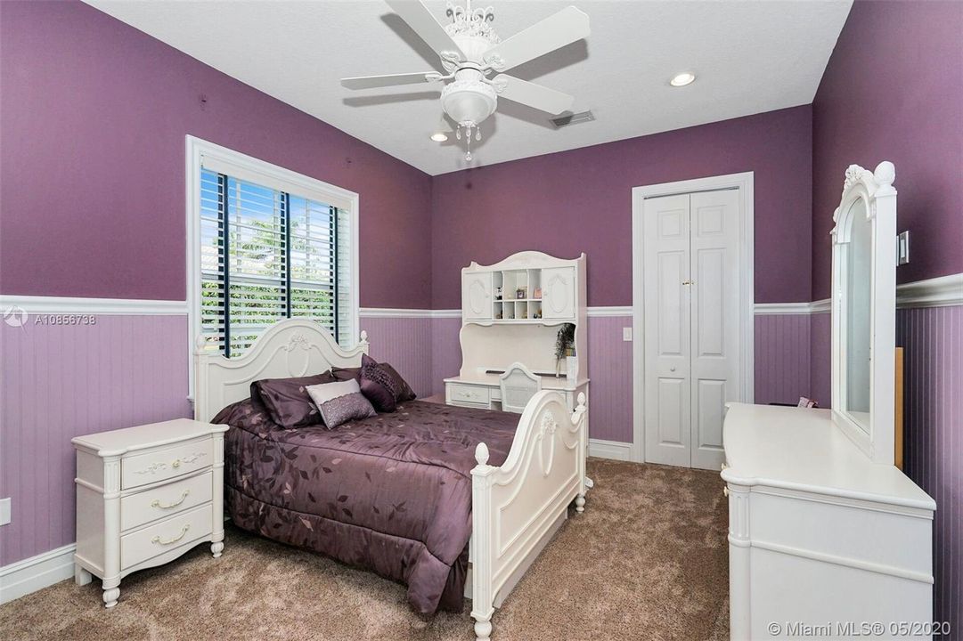 Recently Rented: $8,000 (5 beds, 4 baths, 4426 Square Feet)