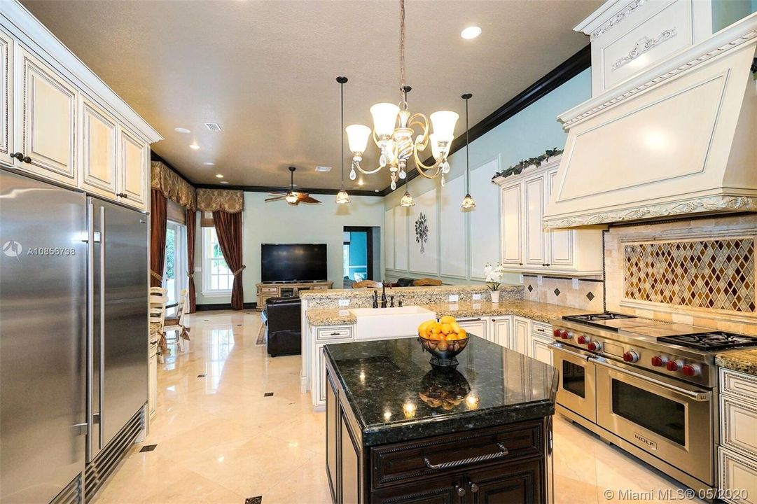 Recently Rented: $8,000 (5 beds, 4 baths, 4426 Square Feet)