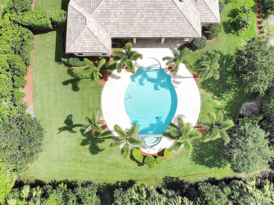 Recently Rented: $8,000 (5 beds, 4 baths, 4426 Square Feet)