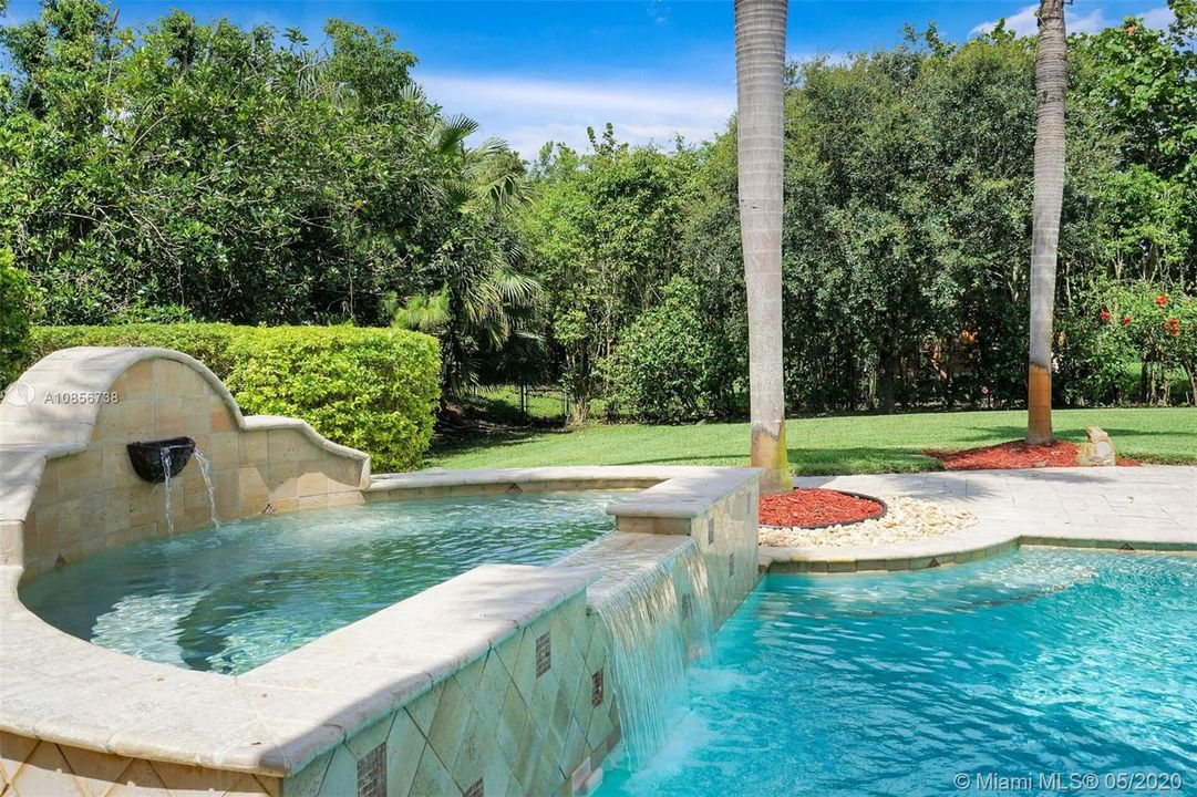 Recently Rented: $8,000 (5 beds, 4 baths, 4426 Square Feet)