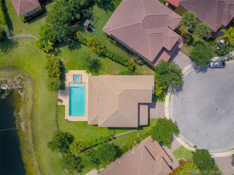 Recently Rented: $4,700 (5 beds, 3 baths, 2815 Square Feet)