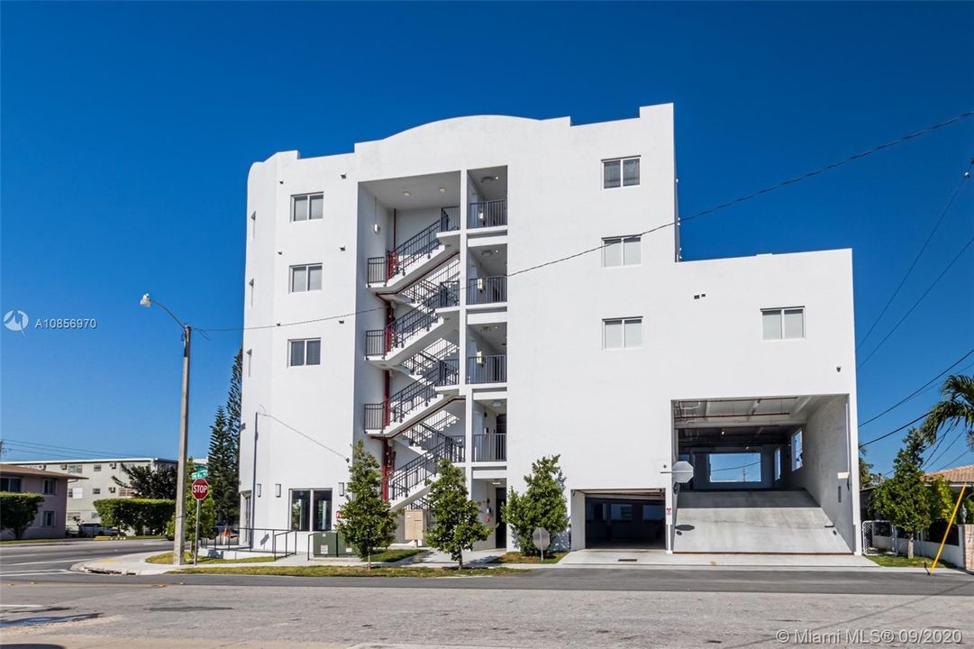 Vendido Recientemente: $4,300,000 (0 camas, 0 baños, 24476 Pies cuadrados)