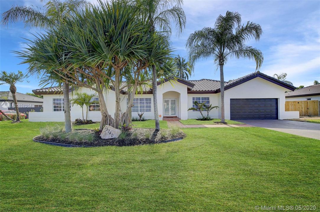 Vendido Recientemente: $549,000 (4 camas, 2 baños, 2541 Pies cuadrados)