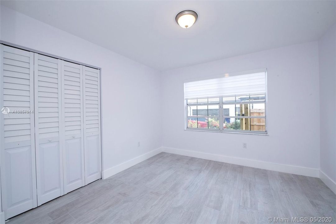 Vendido Recientemente: $549,000 (4 camas, 2 baños, 2541 Pies cuadrados)