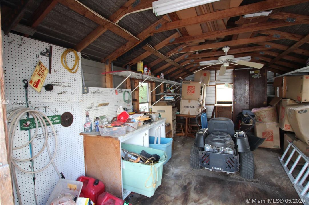 Recently Sold: $105,000 (3 beds, 2 baths, 1248 Square Feet)