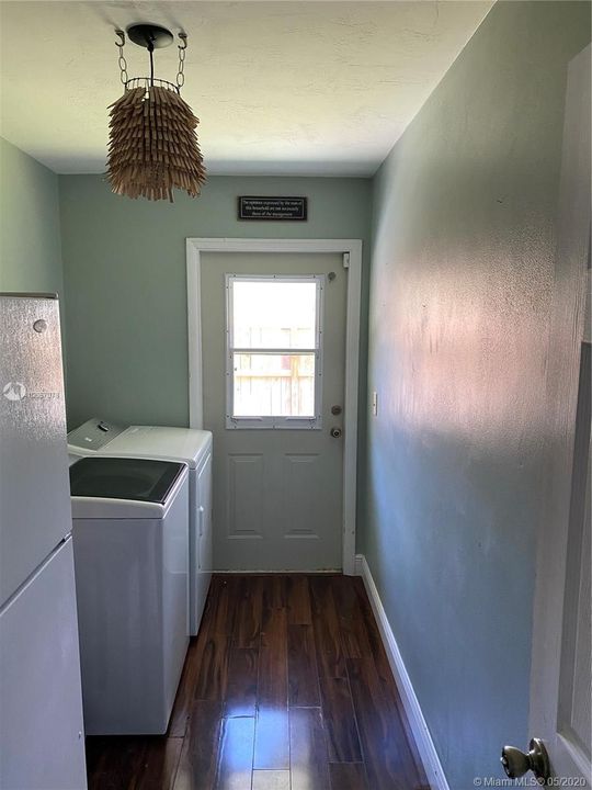 Recently Sold: $450,000 (3 beds, 2 baths, 2112 Square Feet)