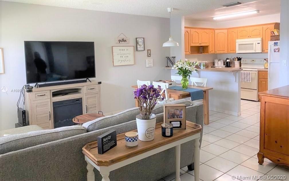 Recently Sold: $179,900 (2 beds, 2 baths, 856 Square Feet)