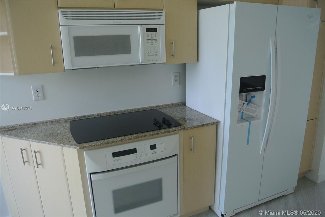 Recientemente alquilado: $2,600 (2 camas, 2 baños, 1610 Pies cuadrados)