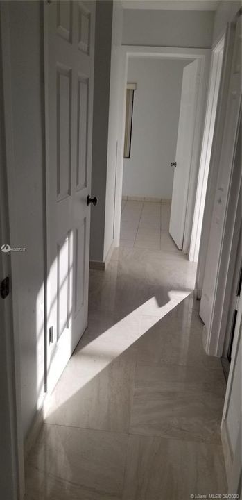 Recently Rented: $1,950 (3 beds, 2 baths, 1346 Square Feet)