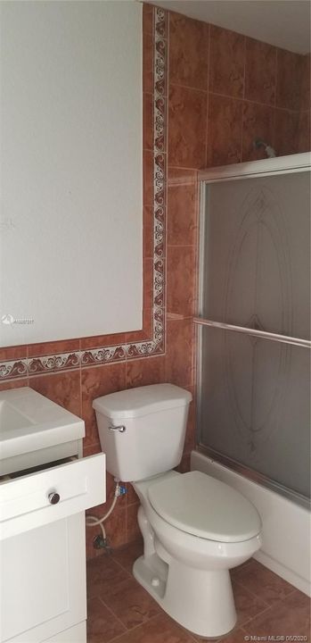 Recently Rented: $1,950 (3 beds, 2 baths, 1346 Square Feet)