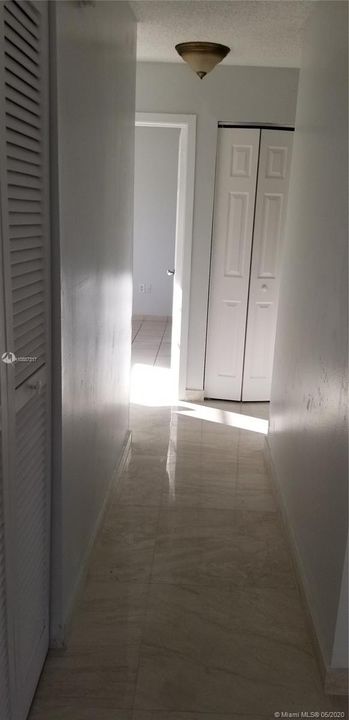 Recently Rented: $1,950 (3 beds, 2 baths, 1346 Square Feet)