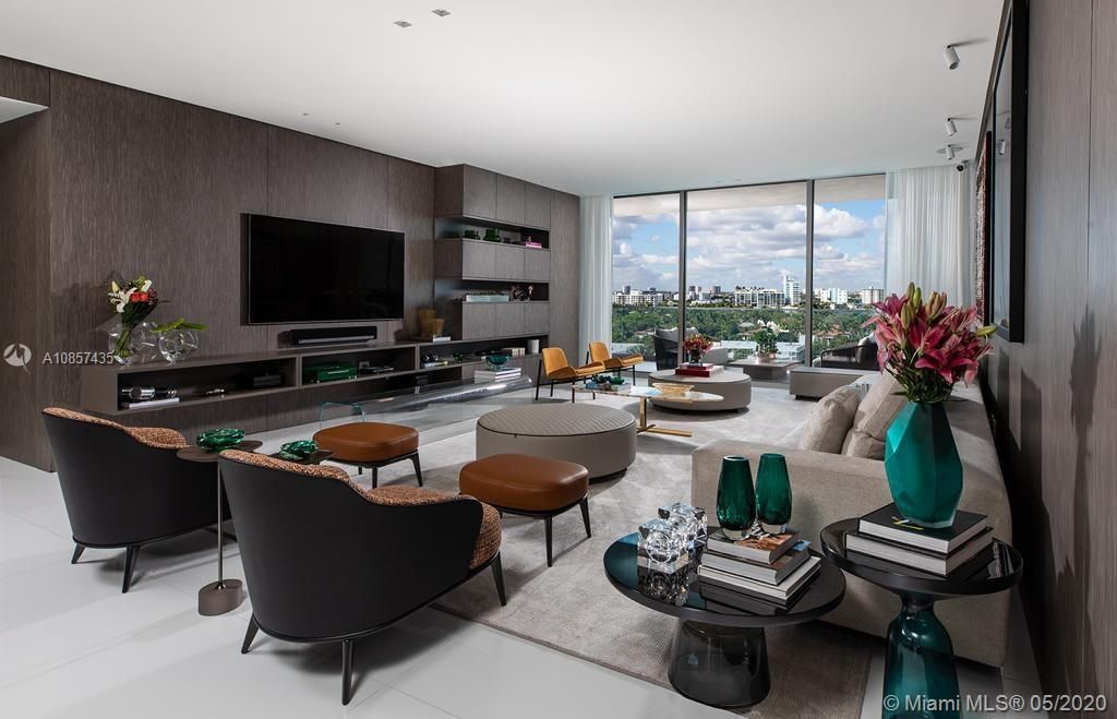 Recientemente alquilado: $22,000 (3 camas, 3 baños, 2233 Pies cuadrados)