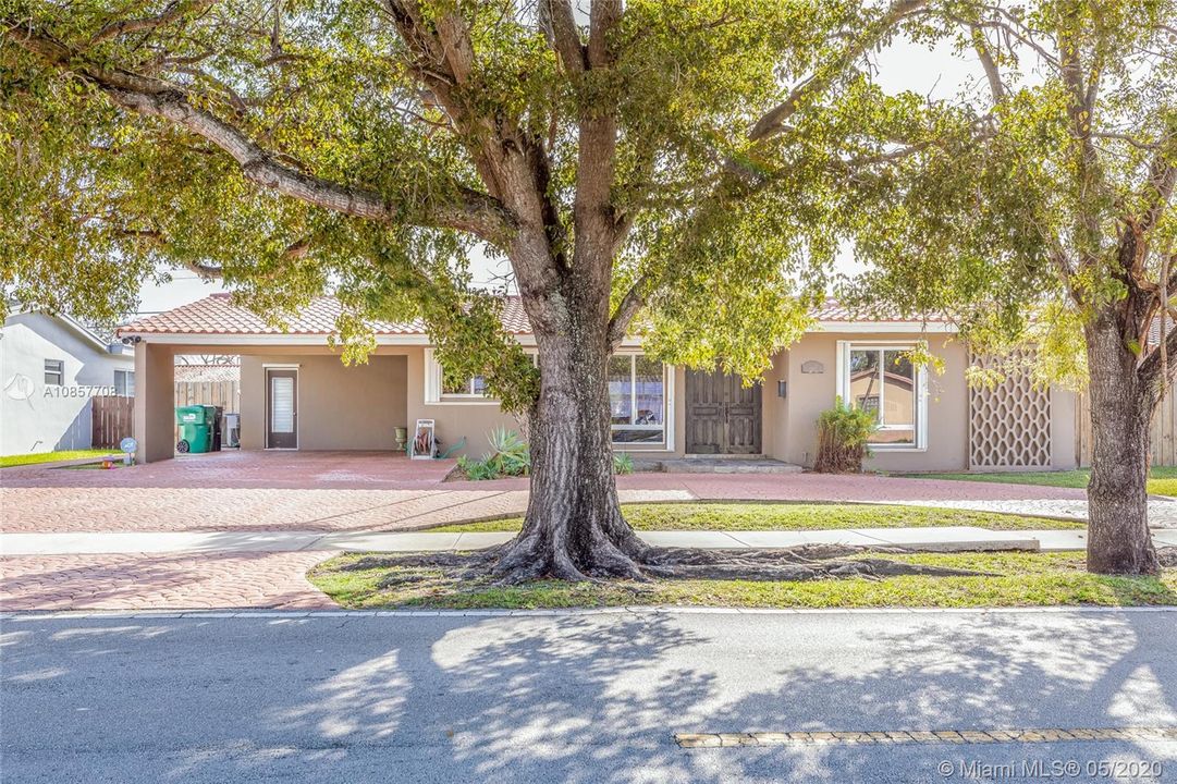 Recently Sold: $449,000 (3 beds, 2 baths, 1535 Square Feet)