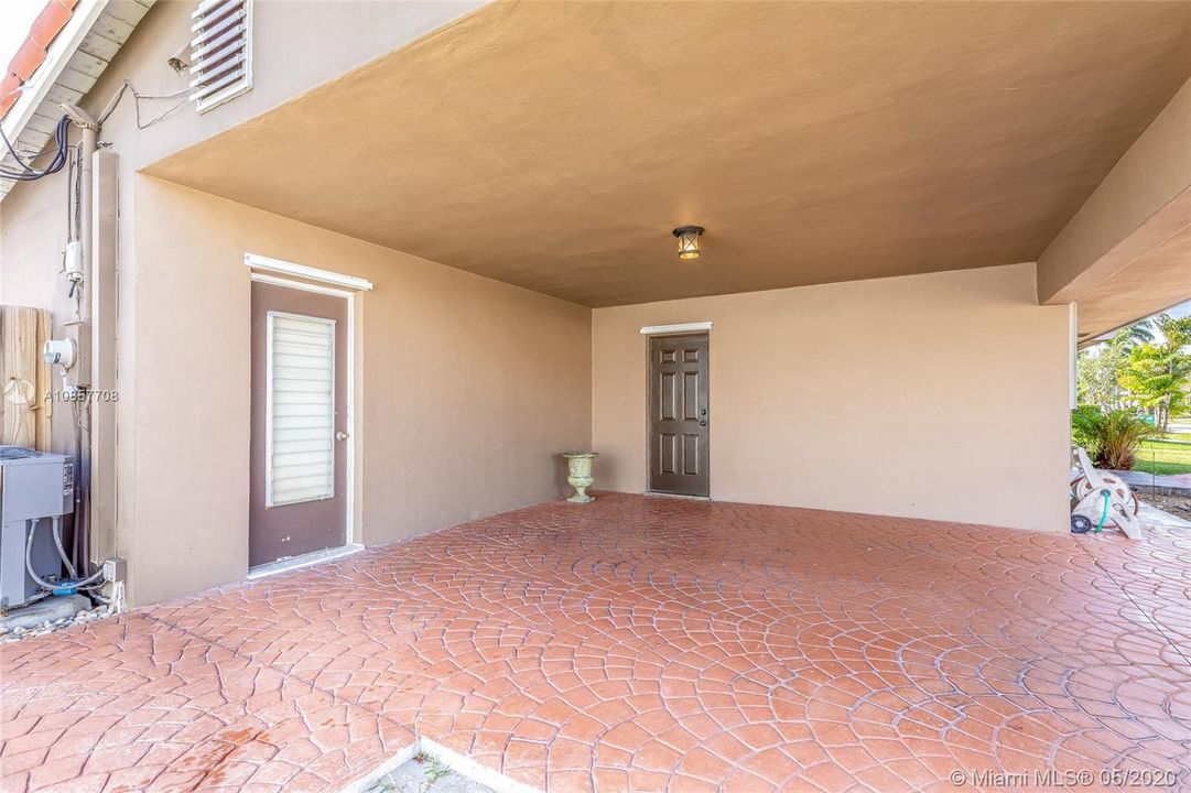 Recently Sold: $449,000 (3 beds, 2 baths, 1535 Square Feet)