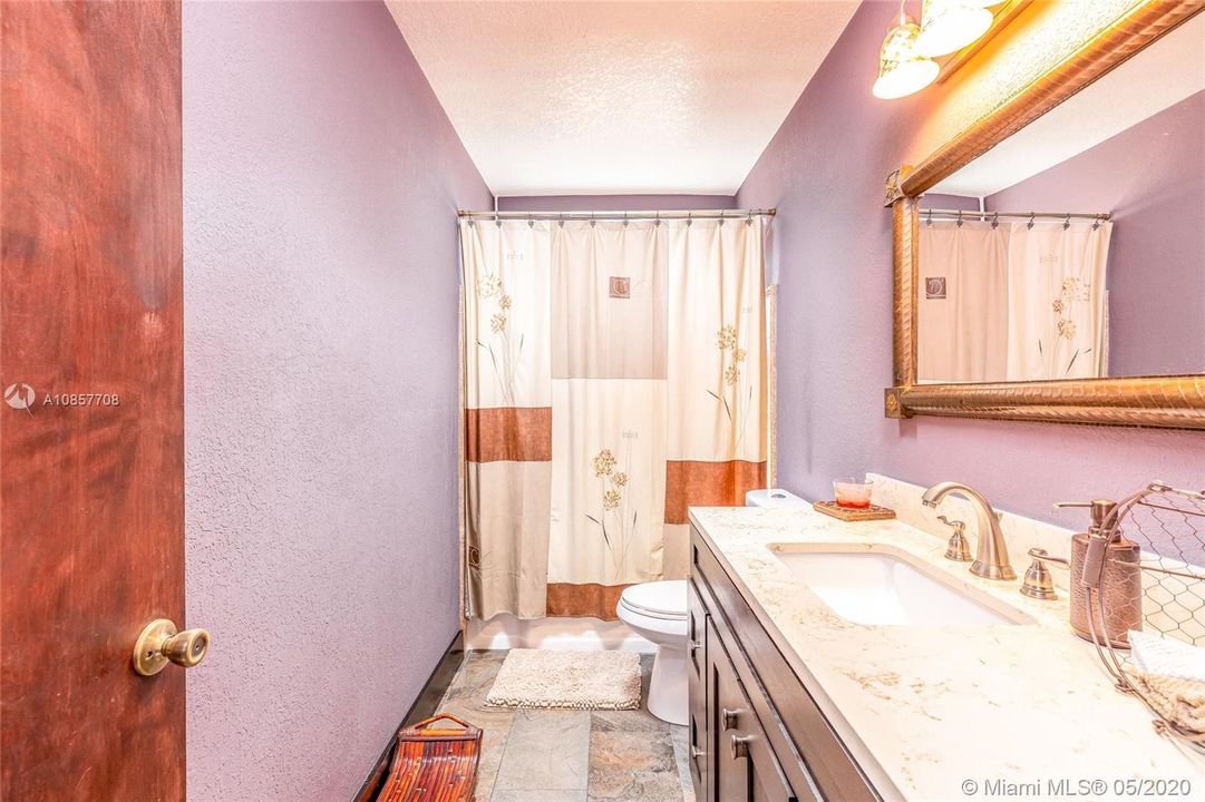 Recently Sold: $449,000 (3 beds, 2 baths, 1535 Square Feet)