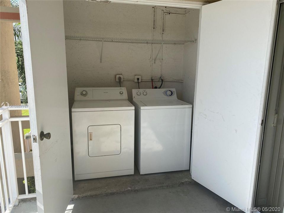 Недавно арендовано: $1,550 (2 спален, 2 ванн, 1106 Квадратных фут)