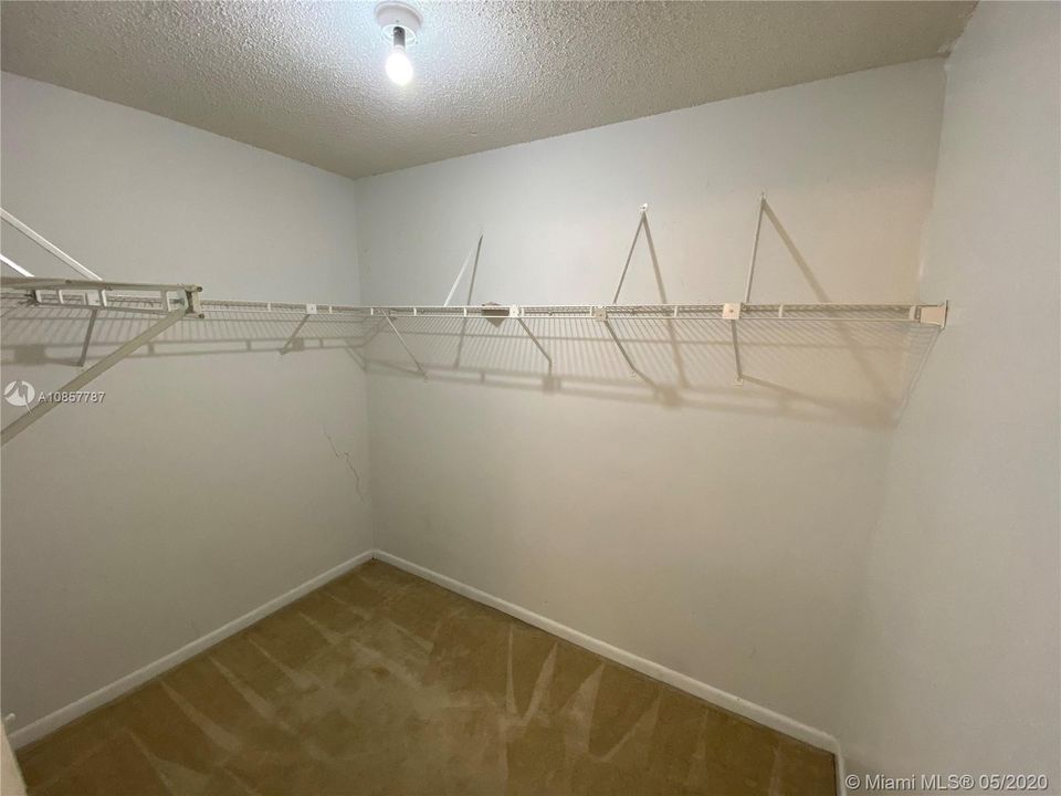 Недавно арендовано: $1,550 (2 спален, 2 ванн, 1106 Квадратных фут)