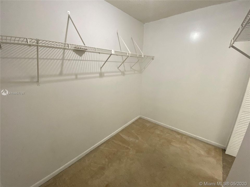 Недавно арендовано: $1,550 (2 спален, 2 ванн, 1106 Квадратных фут)