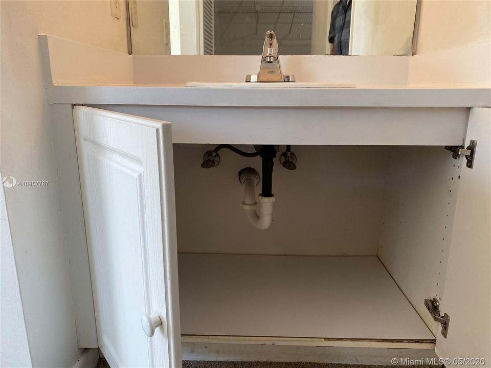 Недавно арендовано: $1,550 (2 спален, 2 ванн, 1106 Квадратных фут)