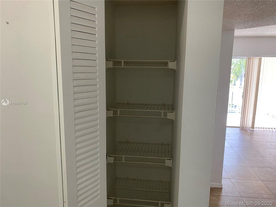 Недавно арендовано: $1,550 (2 спален, 2 ванн, 1106 Квадратных фут)