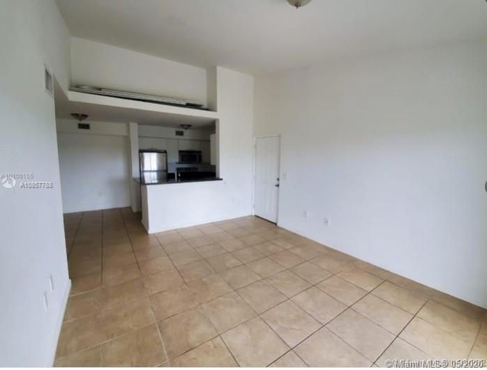 Recently Rented: $1,195 (2 beds, 2 baths, 895 Square Feet)